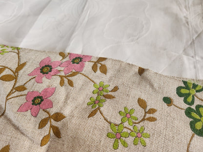 Nappe vintage avec 4 serviettes jamais utilises fleur 110sur 185 cm  B8