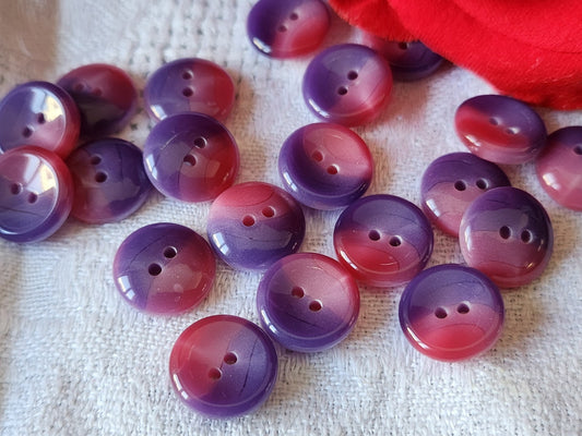 Lot 16 boutons vintage rose violet mini trous 1,1 cm ref 6109