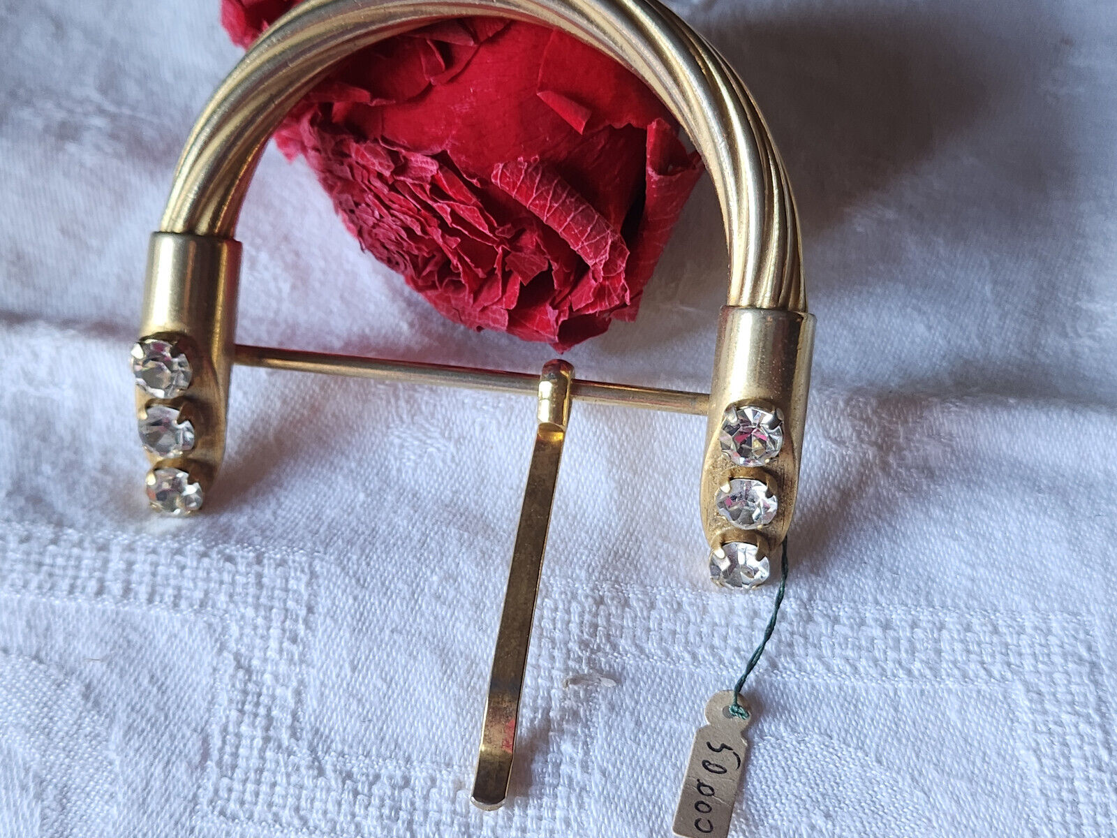 Enorme et lourde boucle de ceinture ancienne doré strass 7,5 sur 8,2 cm T14