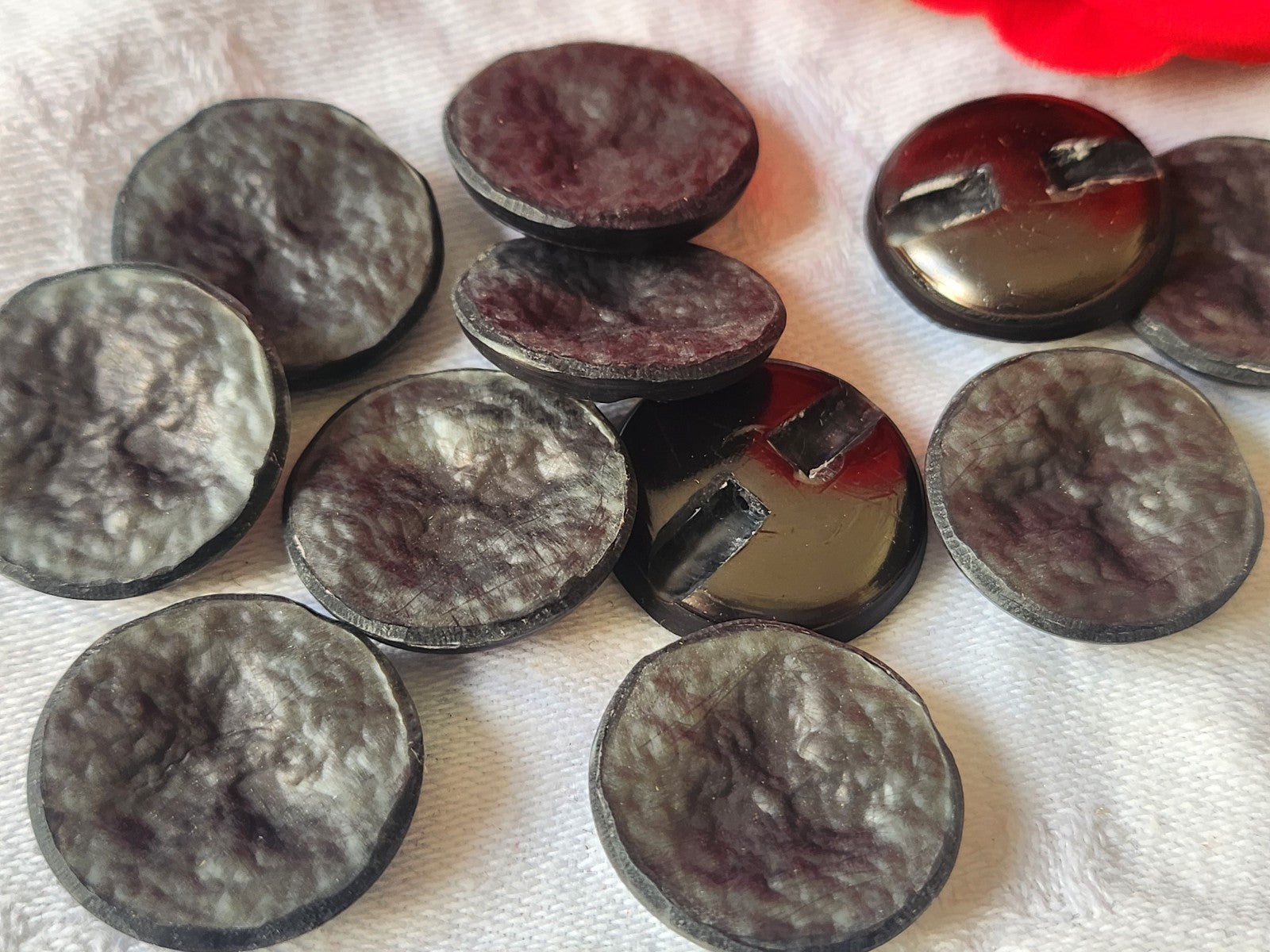 Lot 6 boutons vintage  pied gris camaieu 2,2 cm ref 5040