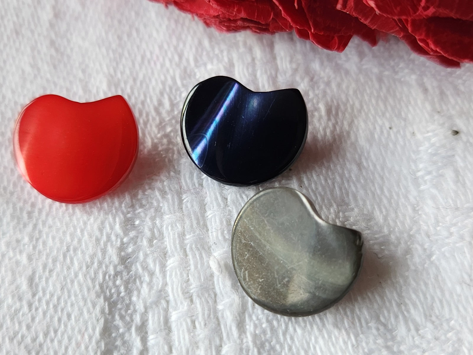 Trio petits boutons anciens en nacre original 1 sur 1,2 cm G13M
