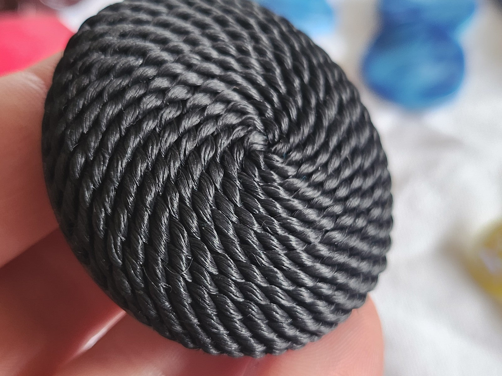 Enorme bouton vintage ancien passementerie noir  4,7 cm ou 47 mm ref 1483