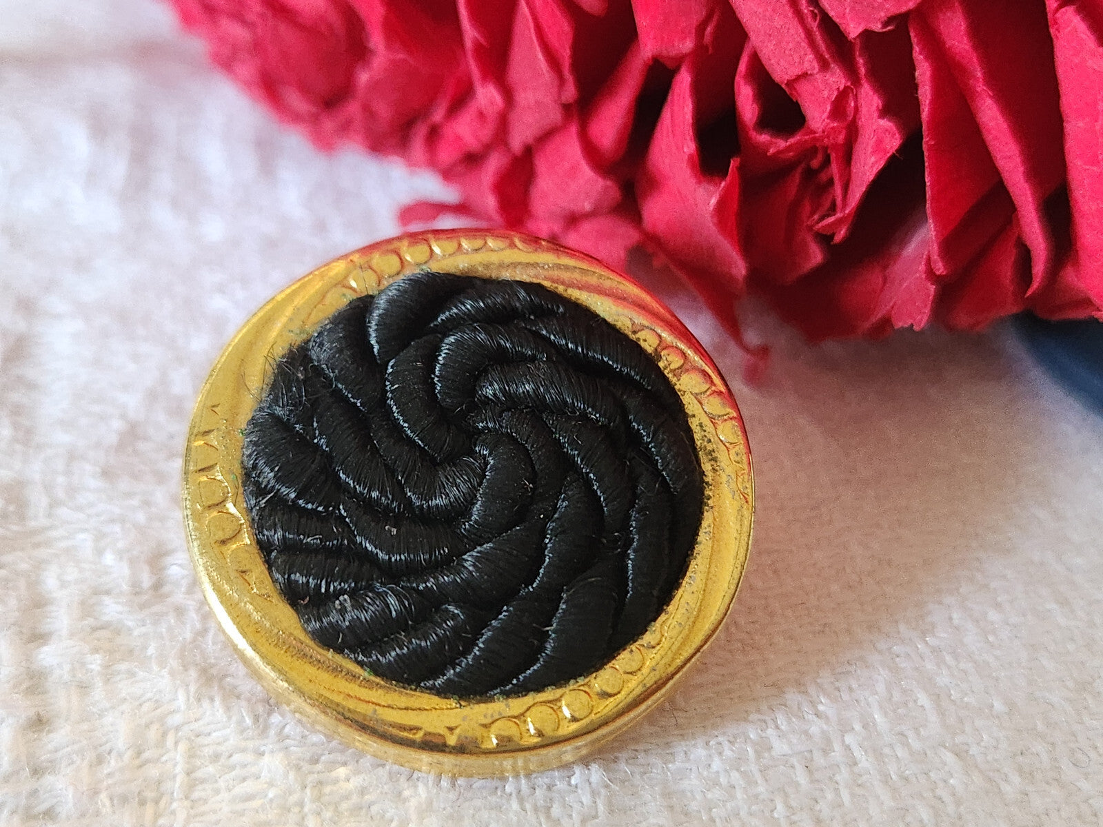 Lot 6 boutons vintage métal et passementerie  noir pied 1,4 cm ref 1776