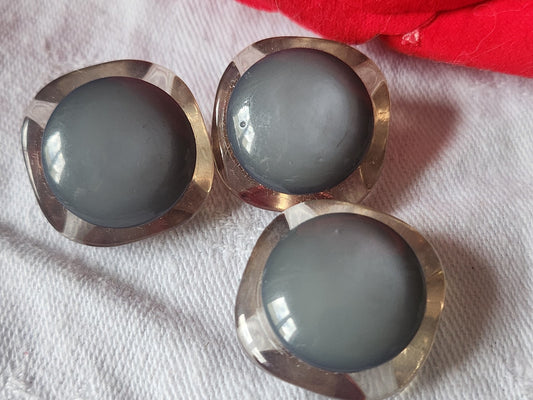 Trio boutons vintage volumineux à pied 2,3 cm gris ref 2268
