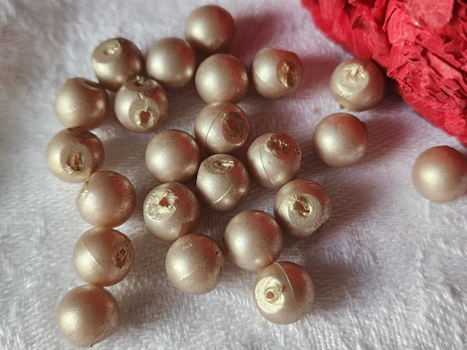 Lot 20 mini boutons vintage boule marron rosé plastique rond 0,8 cm ref 1567