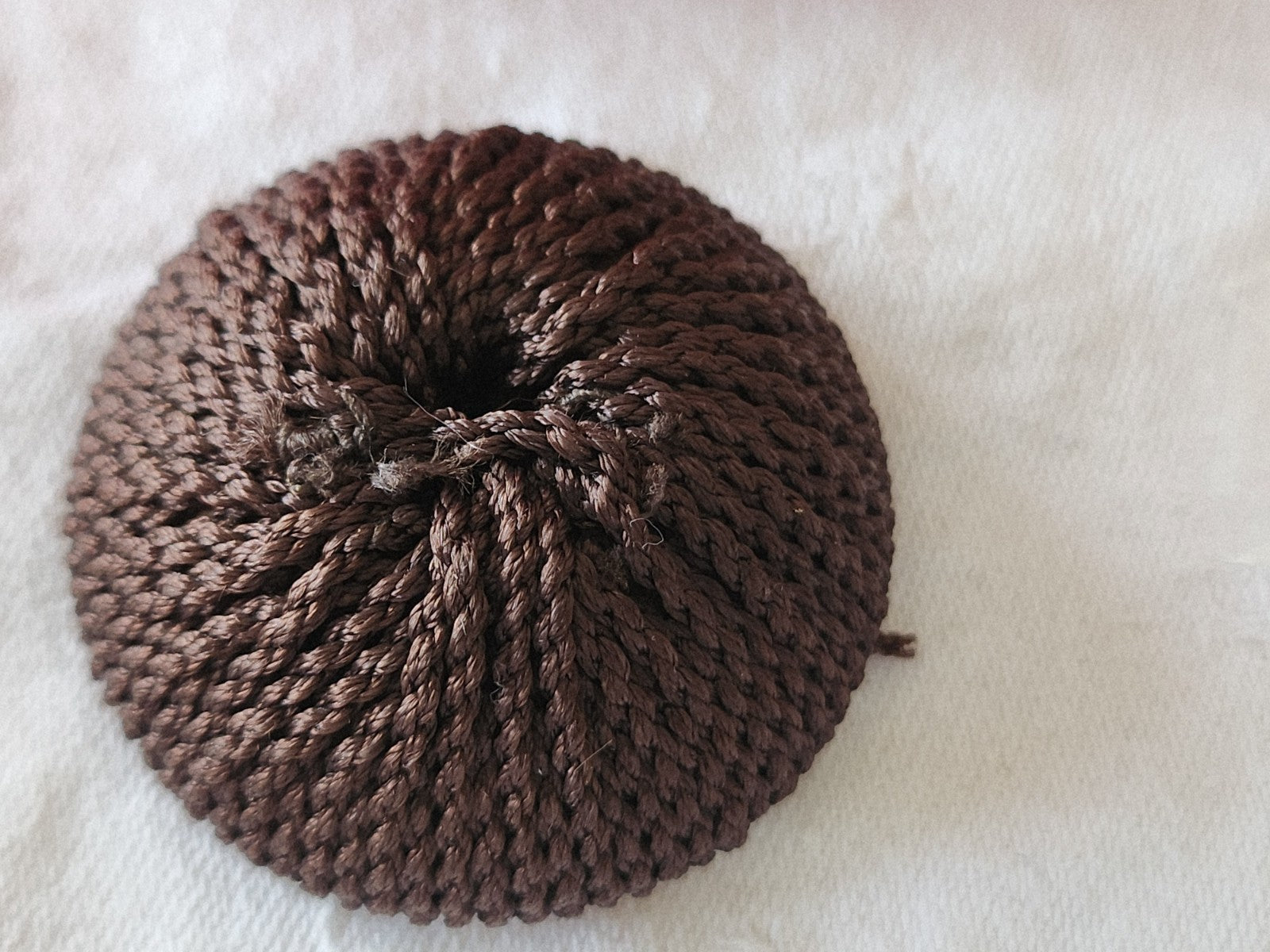 Enorme bouton ancien en passementerie marron 4,5 cm ref 6010