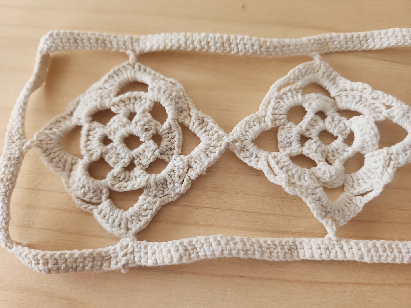 Incrustation ancienne grande dentelle rideau crochet 21,5 cm sur 6,8  T1-2