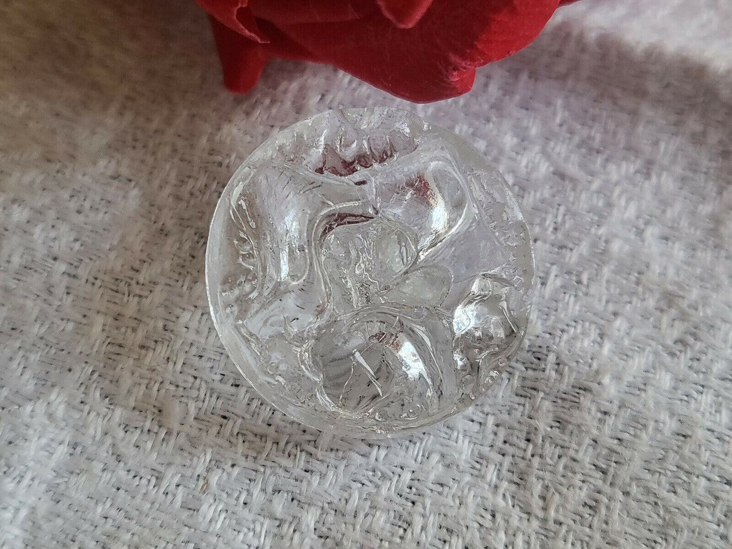 Bouton en verre ancien transparent effet froissé à pied diamètre 2,1 cm D15B