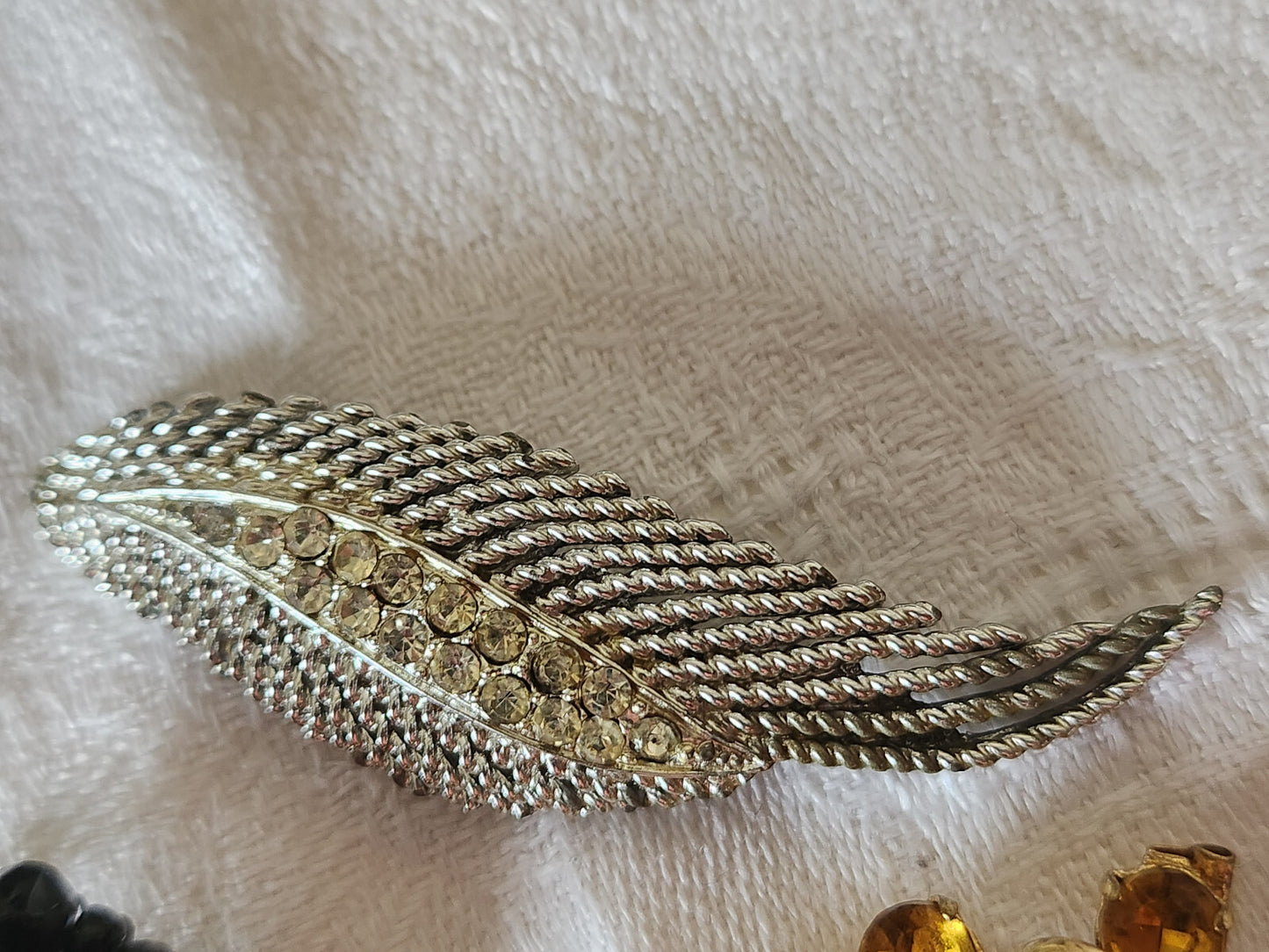 Lot 4 broches anciennes pour reparation recup detournement et une BO