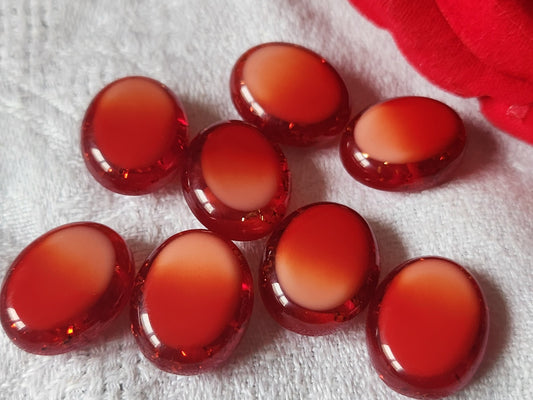 Lot 8 boutons vintage à pied  ovale rouge paillette 1,4 sur 1,7 cm ref 742