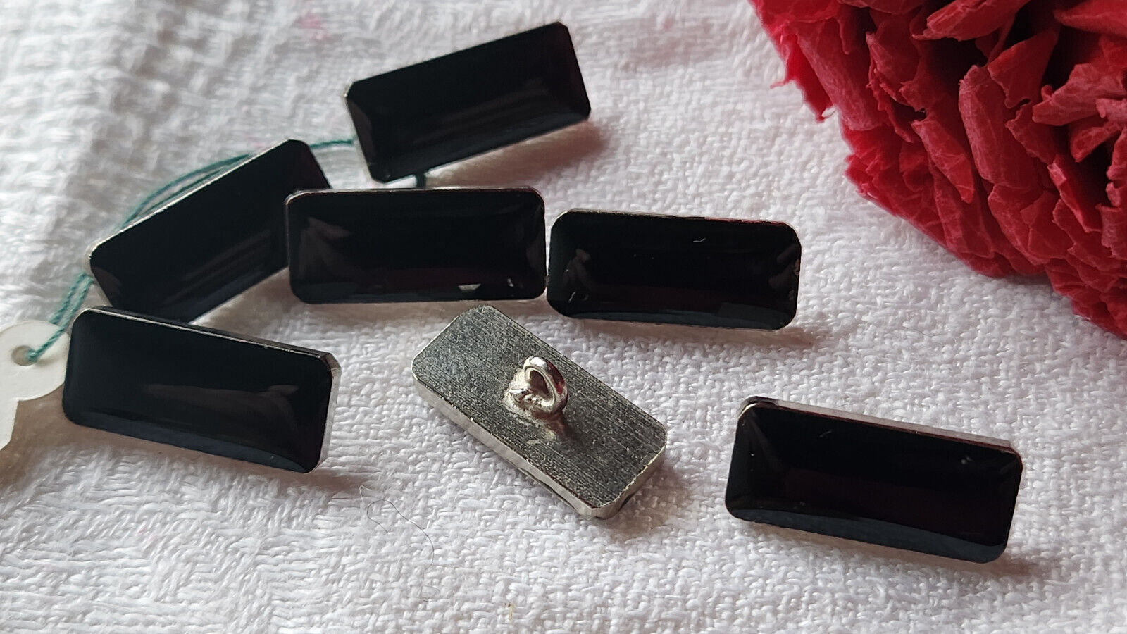 Lot 6 boutons vintage en métal argenté noir rectangle 1,8 sur 0,8 cm ref 2350