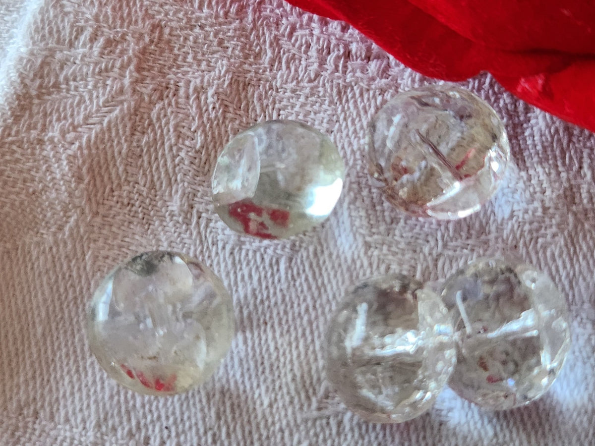 Lot 5 boutons anciens en verre effet strass  transparent 1,3 cm ref 4015