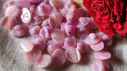 Lot 6 boutons vintage en nacre violet 0,8 sur 1,1  Valentino Garavani ref 3826