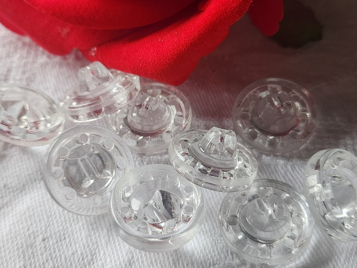 Lot 6 boutons anciens en verre transparent vintage 1,7 cm ou 17 mm  ref 6244 **