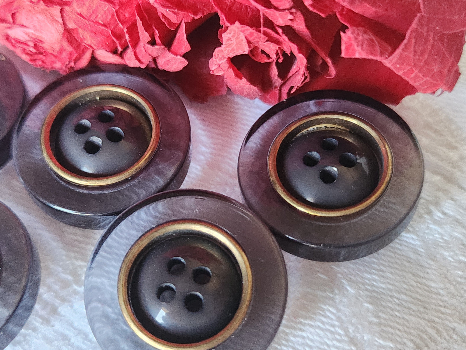 Lot 5 boutons vintage gris transparent épais pied 2,3 cm ref 522