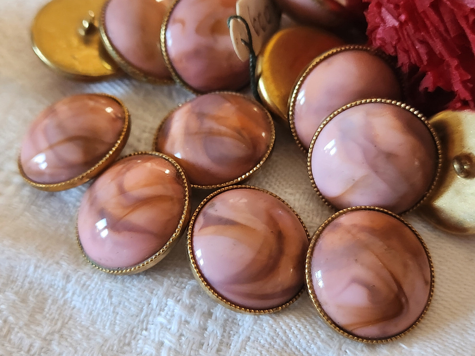 Lot 6 superbes boutons vintage métal doré coeur rose marbrure 1,9 cm ref 6142