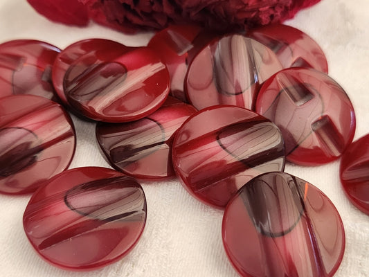 Lot 7 boutons vintage camaieu rouge travaillé pied 2,2 cm ref 1785