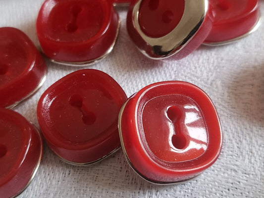 Lot 12 boutons vintage rouge et argenté haut à trous 1,7 cm ref 4966