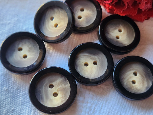 Lot6 boutons vintage noir coeur effet corne marron 2,2 cm ref 5337