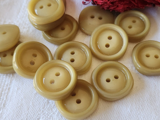 Lot 15 boutons vintage à trous marron clair lumineux 2 cm ref 4963
