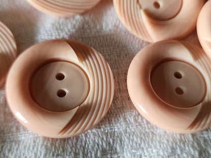 Lot 6 boutons vintage rose tendre travaillé trous 2,2 cm ref 3269