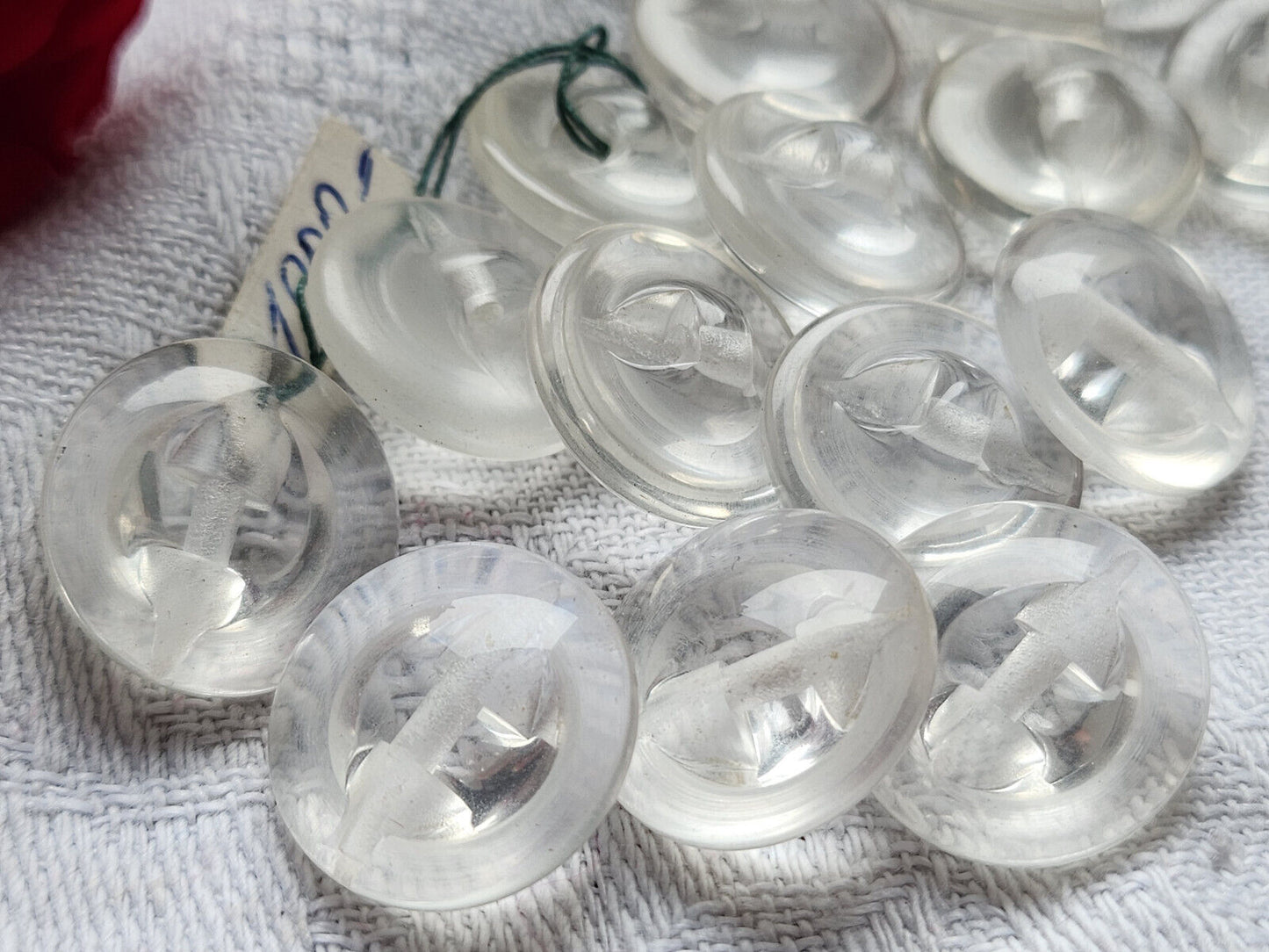 Lot 8  Boutons vintage transparent demi sphere 1,6 cm ou 1,8 cm pied  5863  5877