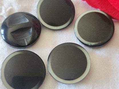 Lot 5 boutons vintage noir à pied liseré nacré  2,2 cm ref 6118