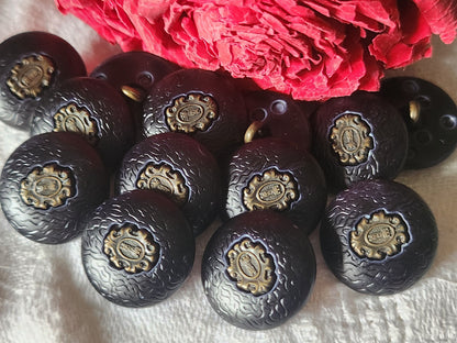 Lot 12 boutons vintage bleu foncé blason pied  1,8 cm ref 5342