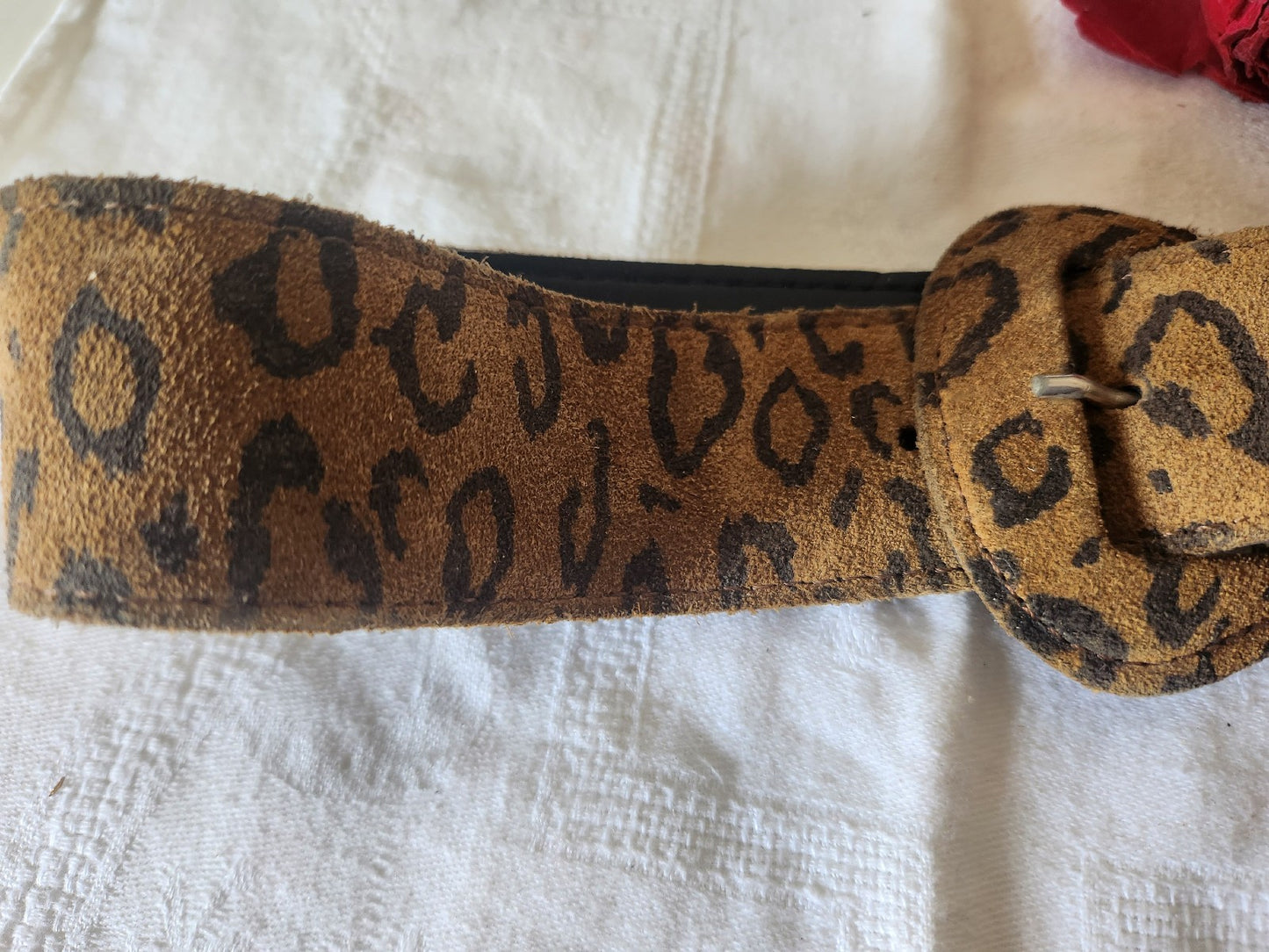 Ceinture ancienne vintage leopard daim marron 80 cm à 90 cm A4