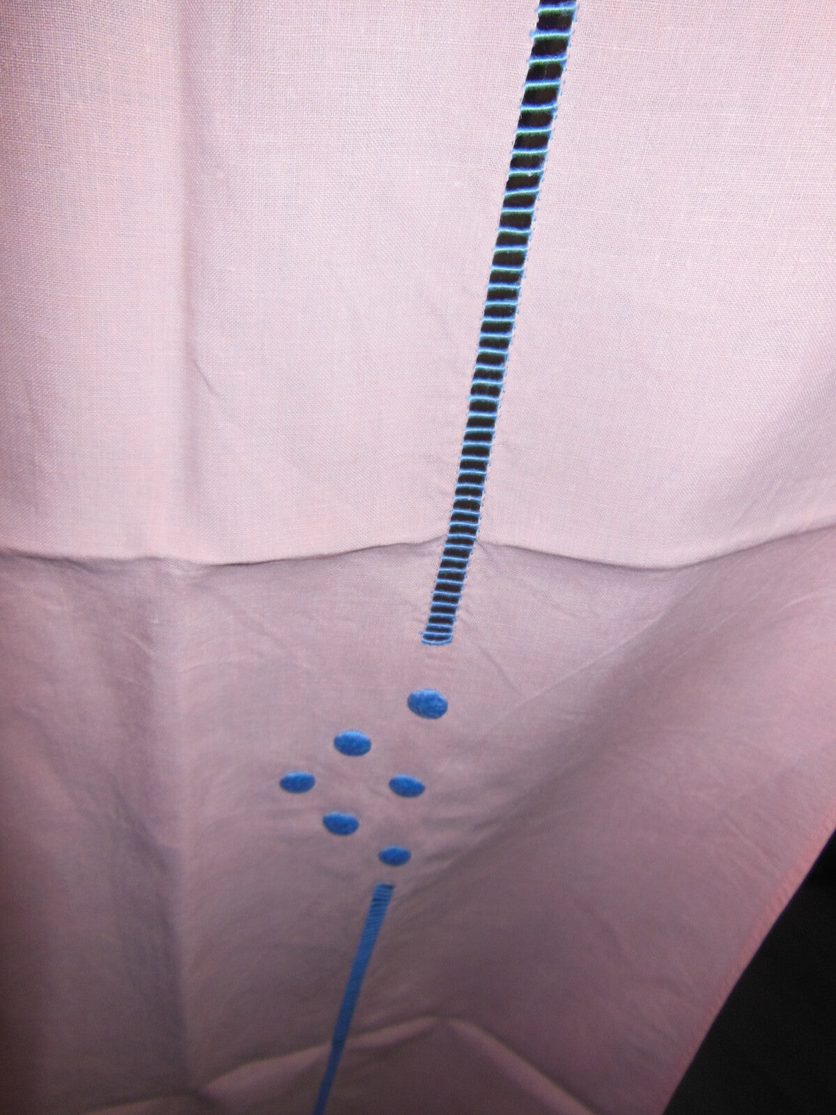 Lot 2 broderies ancienne grosse retour drap cache matelas rose jour plumetis  B3