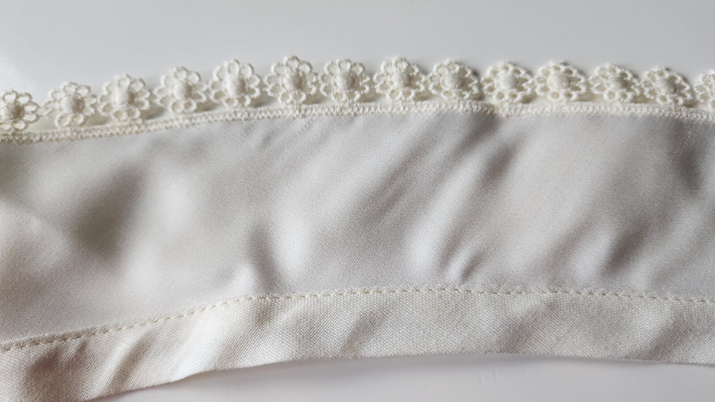 Ancien  col dentelle guipure satiné creme  B1-28