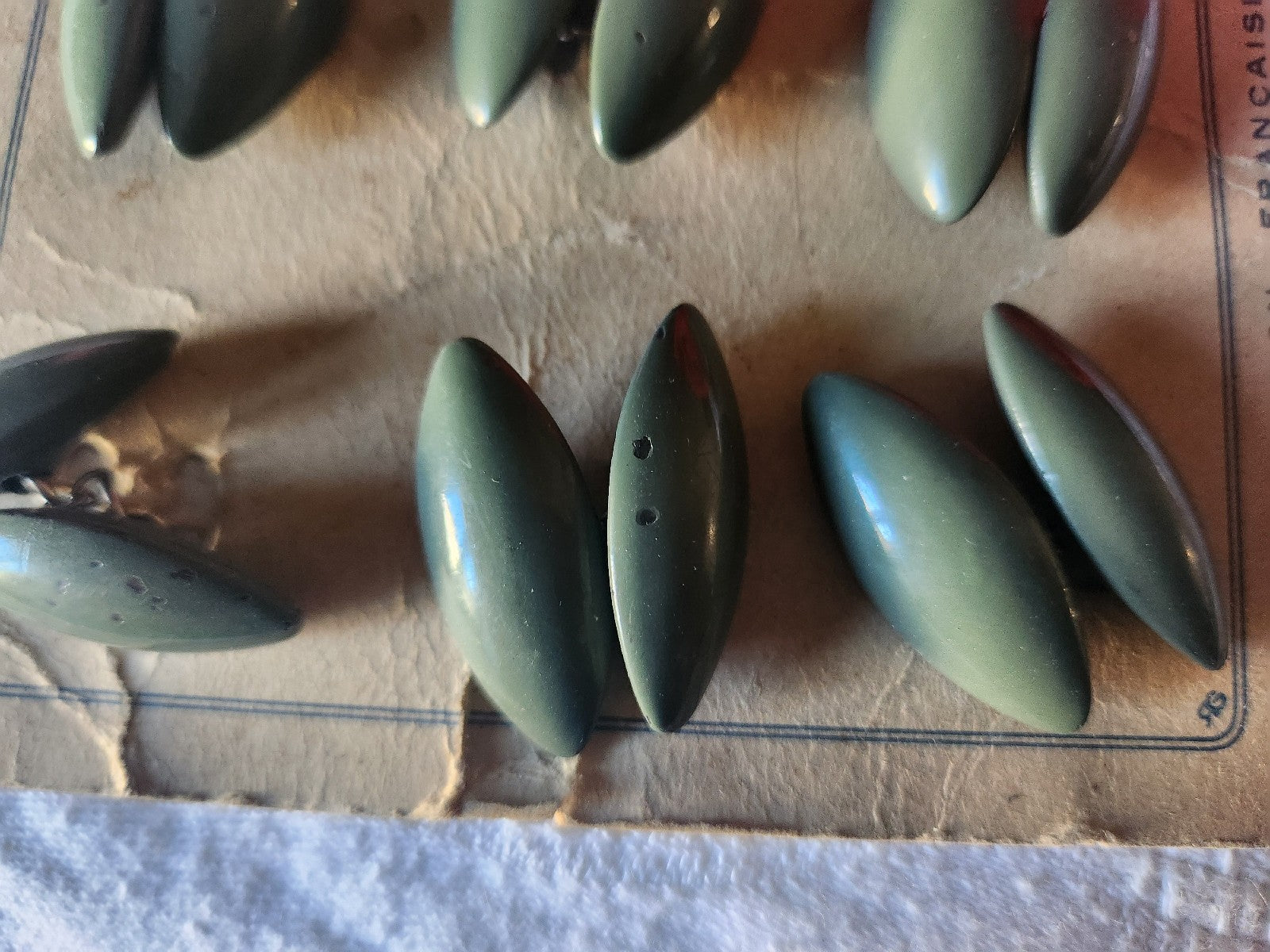 Plaque de boutons manchette vert kaki metal tel que ou à separer