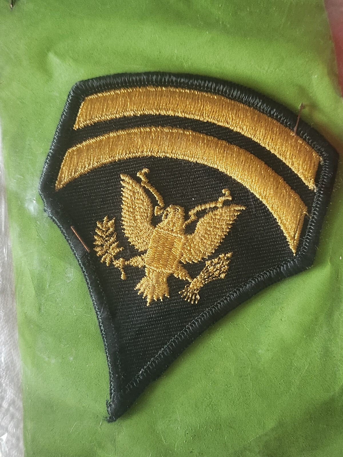 Ancien patch vintage thermocollant armée broderie customisation 