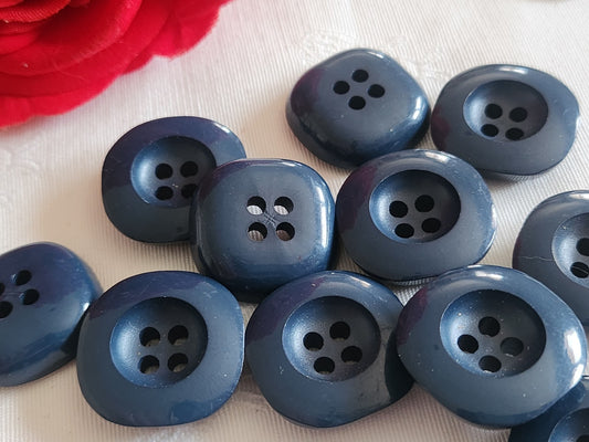Lot 10 boutons vintage bleu épais à trous 2,4 cm ref 6222