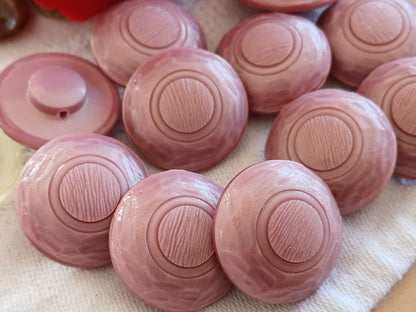 Lot 6 boutons vintage rose travaillé bombé pied 22 mm 2,2 cm ref 6463**