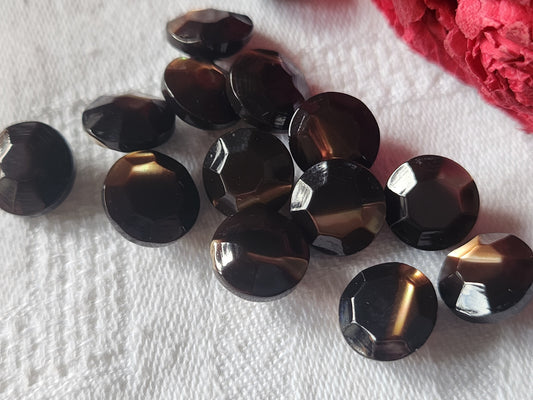 Collection lot 6  boutons en nacre marron facette 1,1 cm pied ref 4816