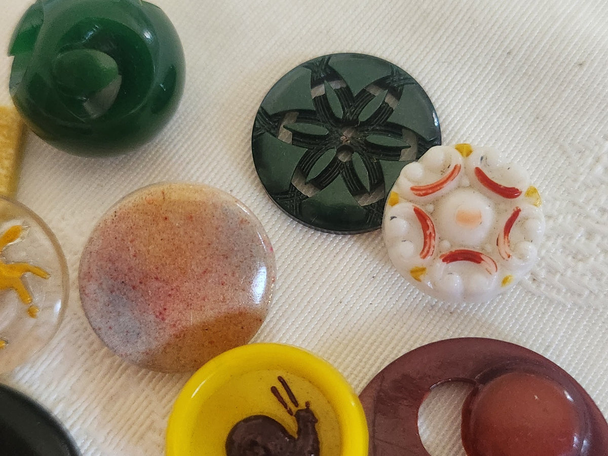 Lot 12 bouton anciens collection assortiment 1,2 à 2,6 cm ref 6180