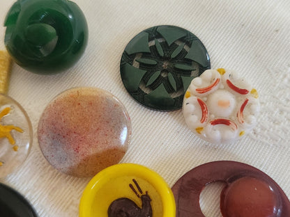 Lot 12 bouton anciens collection assortiment 1,2 à 2,6 cm ref 6180