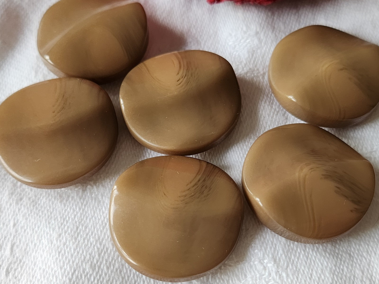 Lot 6 gros boutons vintage marron camaieu à pied 2,5 cm ref 3788