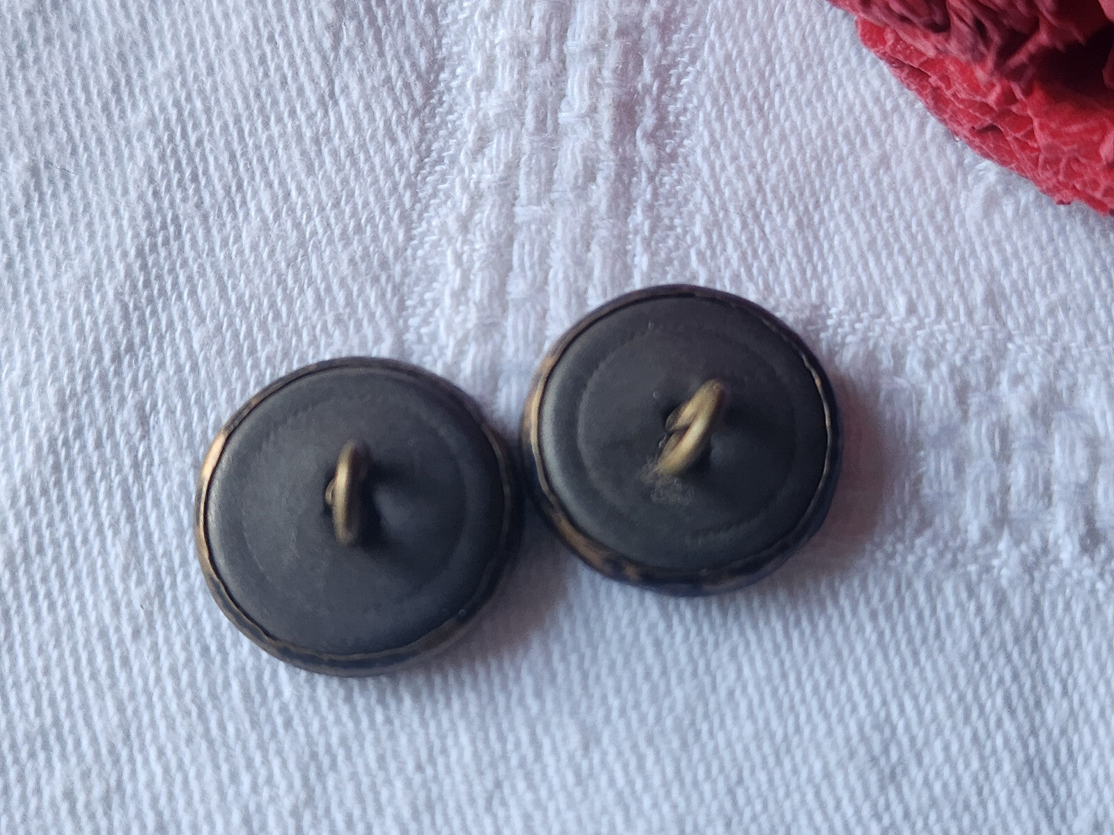 Duo boutons anciens en métal quadrillé à pied diamètre 1,6 cm D7G