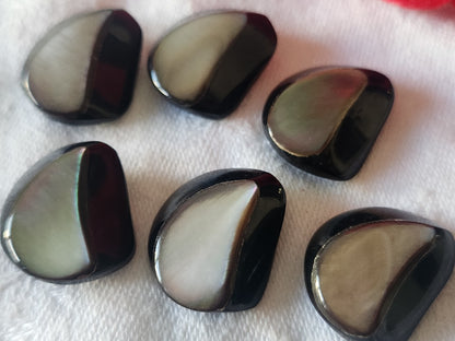 Lot 6 boutons anciens coeur en nacre originaux 1,9 cm ref 6165