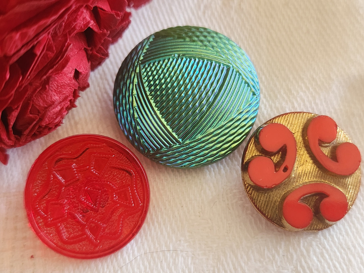 Trio boutons vintage en Verre 1,8 cm et 2,2 cm ref 736