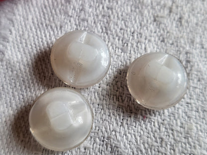 Trio boutons anciens en verre laiteux blanc doré  pied 1,1 cm D5A