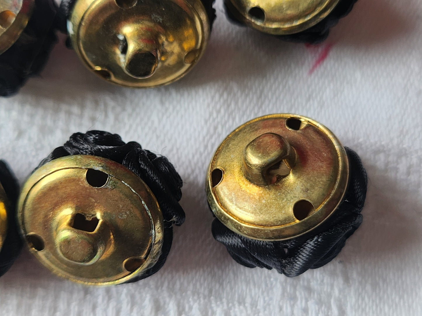 lot 6 boutons vintage noir passementerie fleur pied 1,8 cm ref 3554