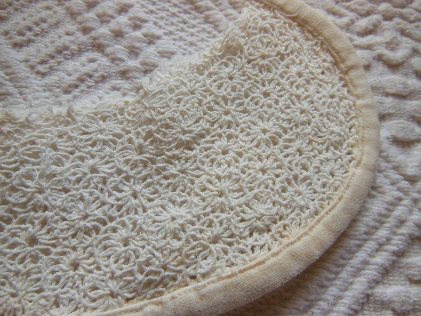 Col ancien bebe poupée enfant  jolie fleur  création couture T2-31