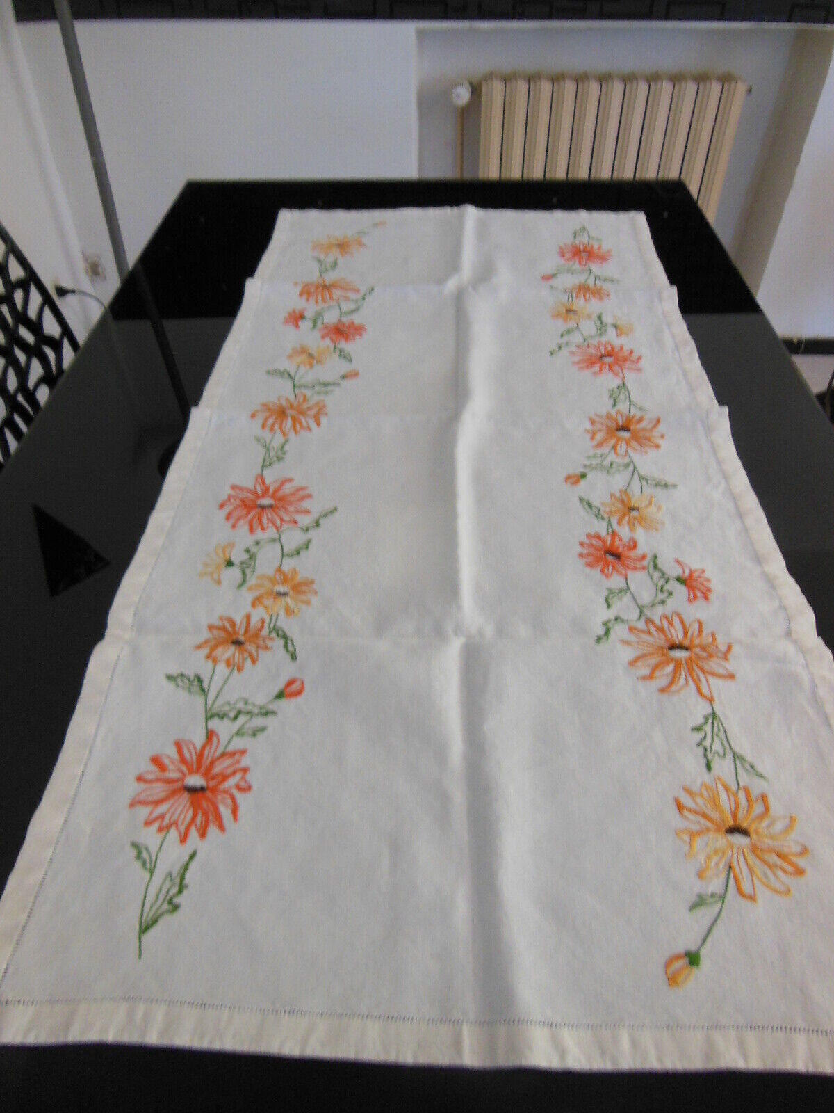 Nappe long large chemin de table ancien napperon deco fleur 1 m 23 sur 60  B6