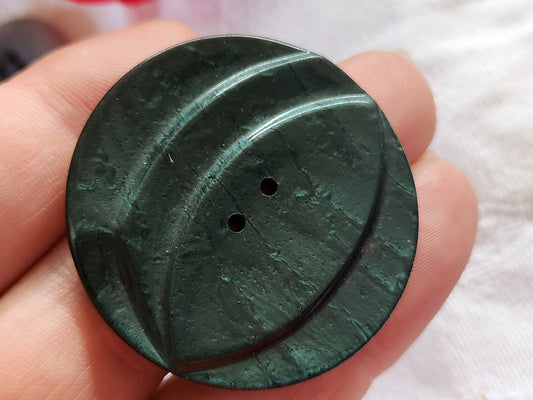 Gros bouton ancien art deco vert collection diamètre  4,1 cm ref 1932