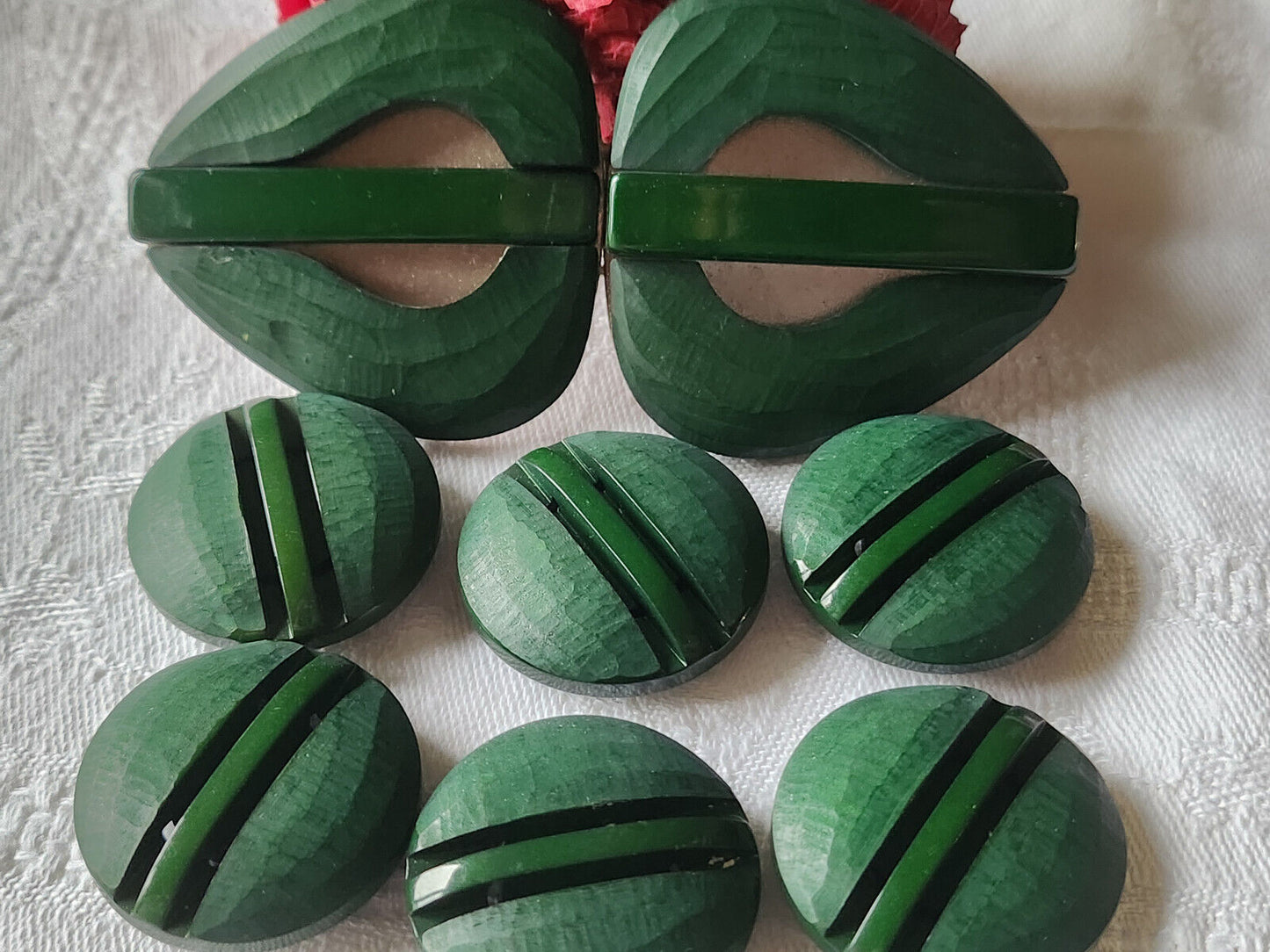 Rare Boucle de ceinture avec ses 6 gros boutons assortis vert  T1
