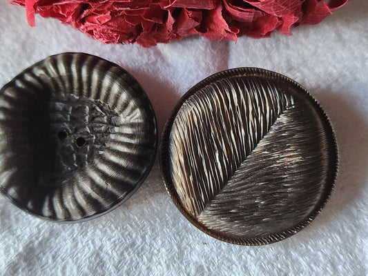 Duo gros boutons vintage marron texturé 3,5 cm manteaux veste ref 440