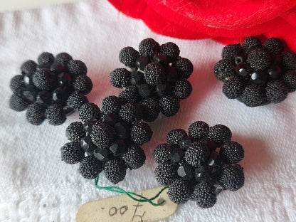 Collection lot 5 boutons  anciens effet rosée perle superbe 1,9 cm ref 3557